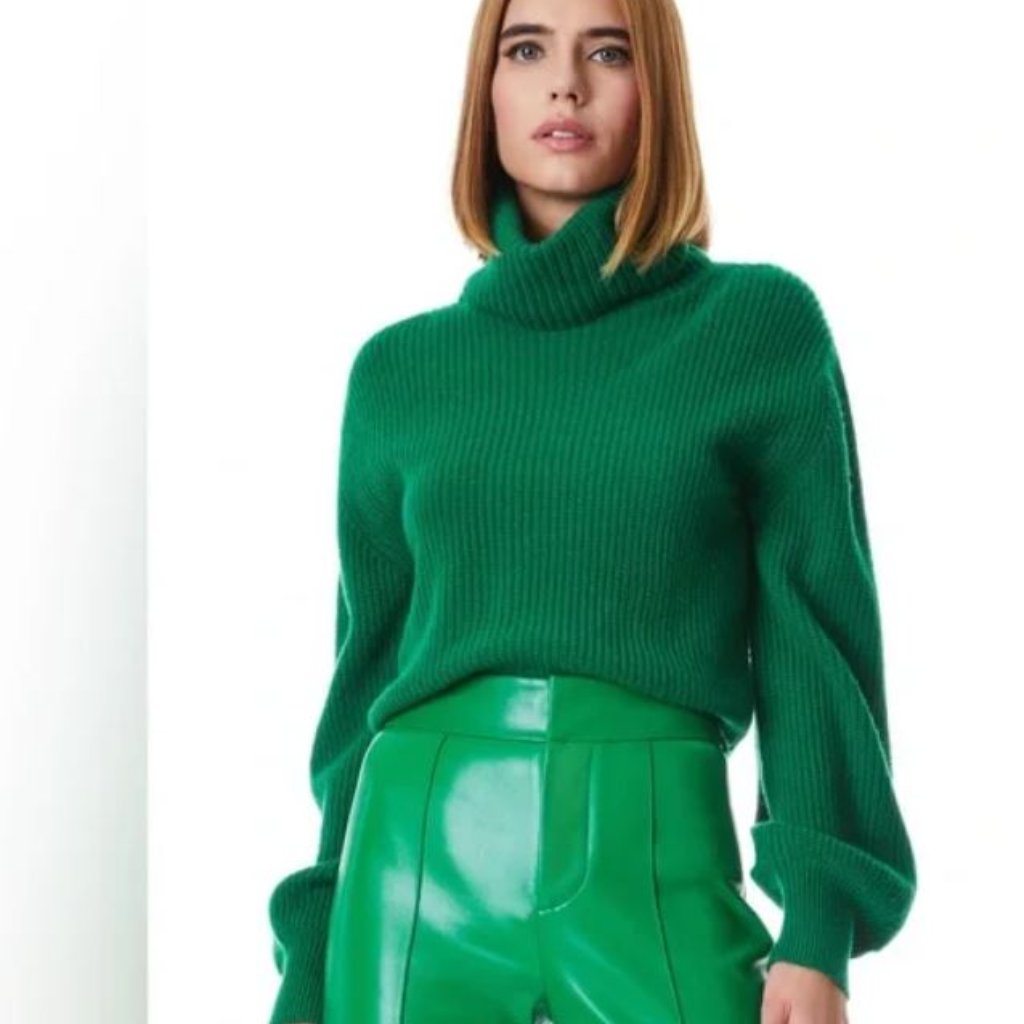 Alice + Olivia Carlynn Emerald Green Turtleneck Pullover Cropped Sweater